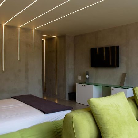 99 Adrianou Apartments เอเธนส์ ภายนอก รูปภาพ